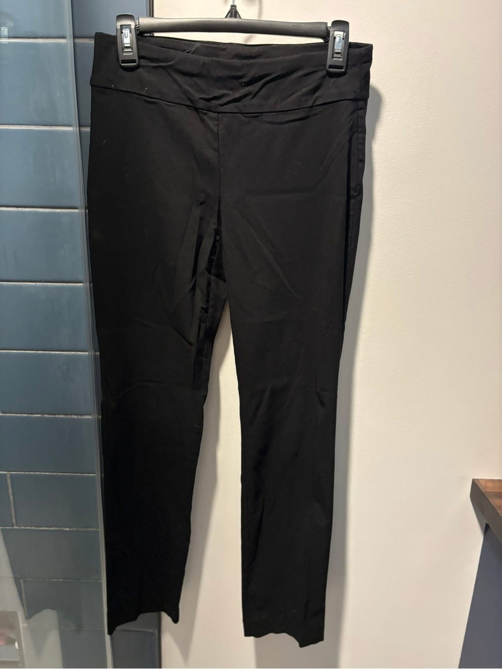 Black Cropped Pull-On Pants - Women